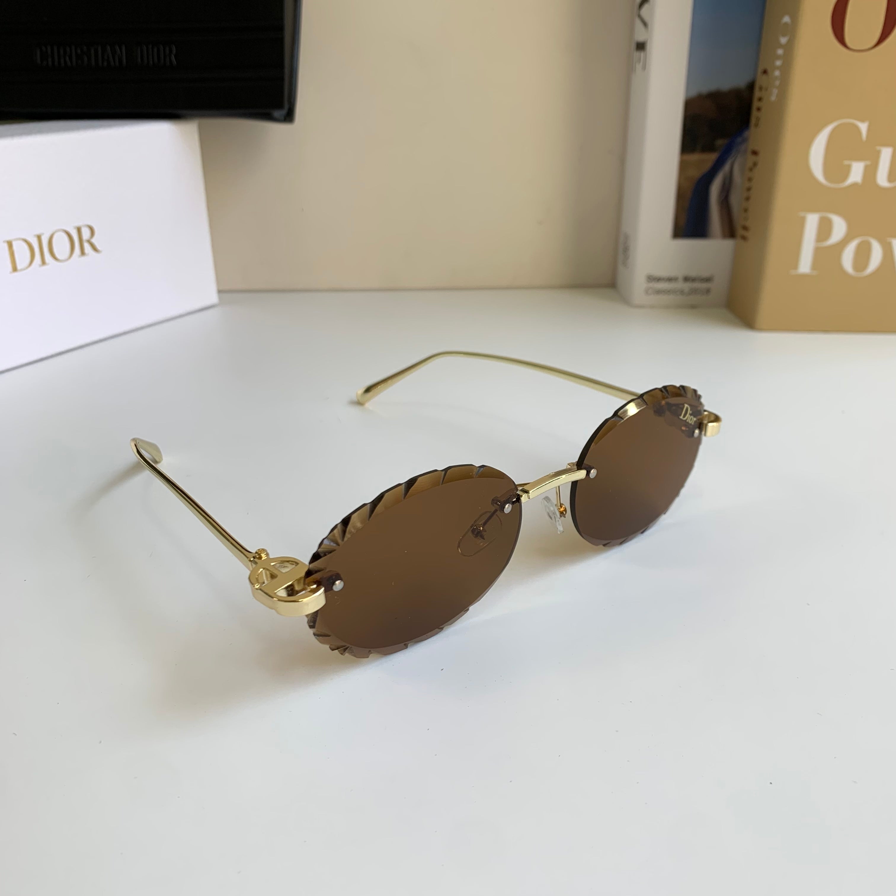 Lunettes de soleil de luxe Dior — Optique haut de gamme
