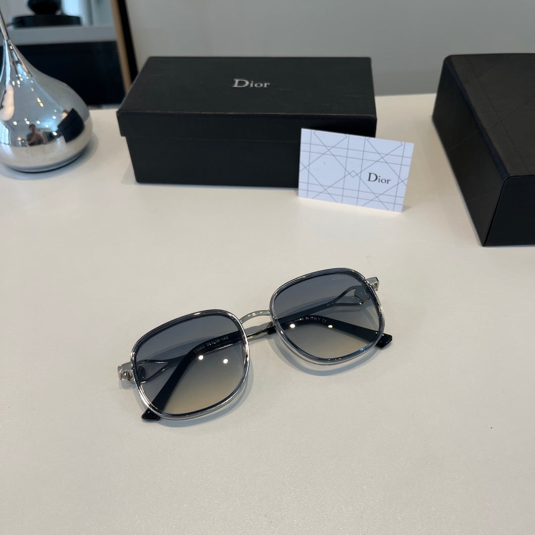 Lunettes de Soleil Dior de Luxe — Lunettes Haut de Gamme