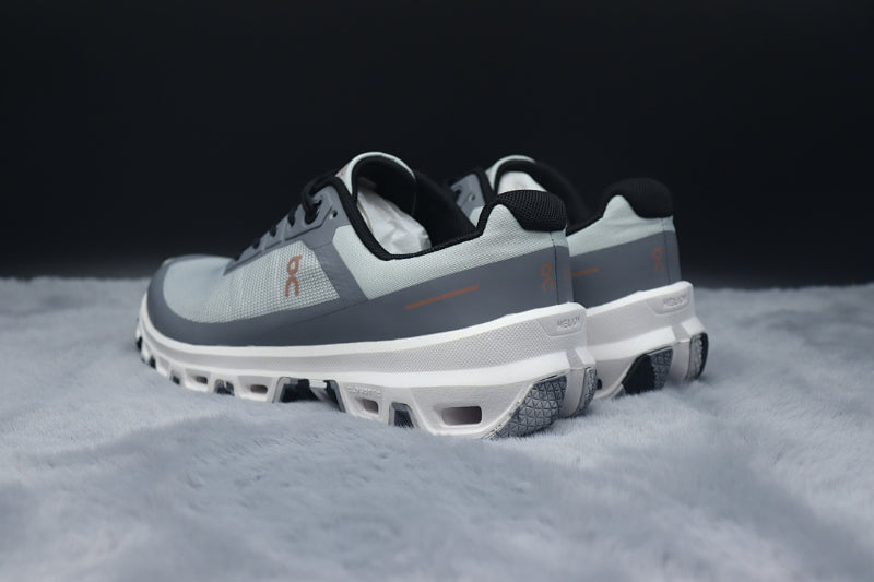 ON LOEWE X Cloudventure