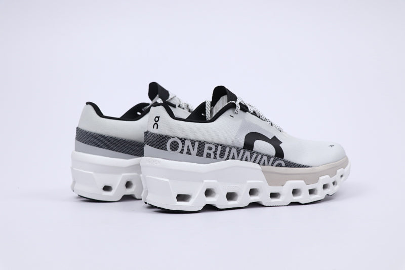 ON Cloudmonster 2 ランニングシューズ