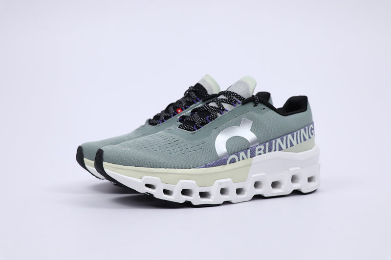 ON Cloudmonster 2 ランニングシューズ