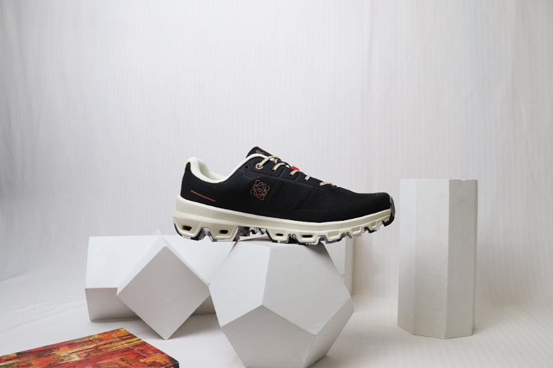 ON LOEWE X Cloudventure