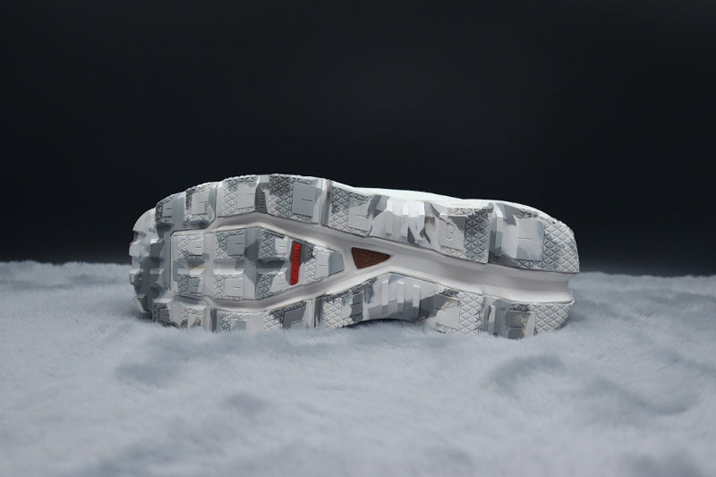 ON LOEWE X Cloudventure