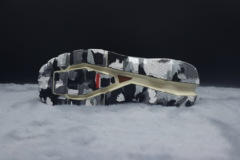 ON LOEWE X Cloudventure