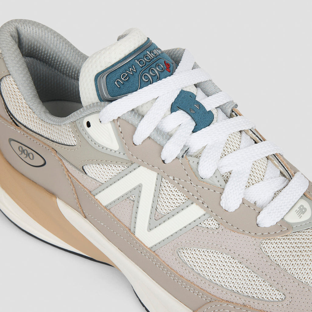 990V6 MADE IN USA "라이트 머쉬룸 / 문락"