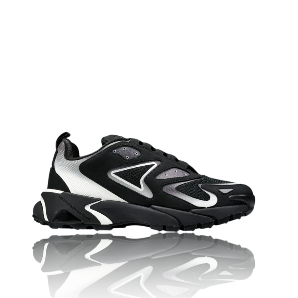 Louis Vuittоп Runner Tatic 'Black White'