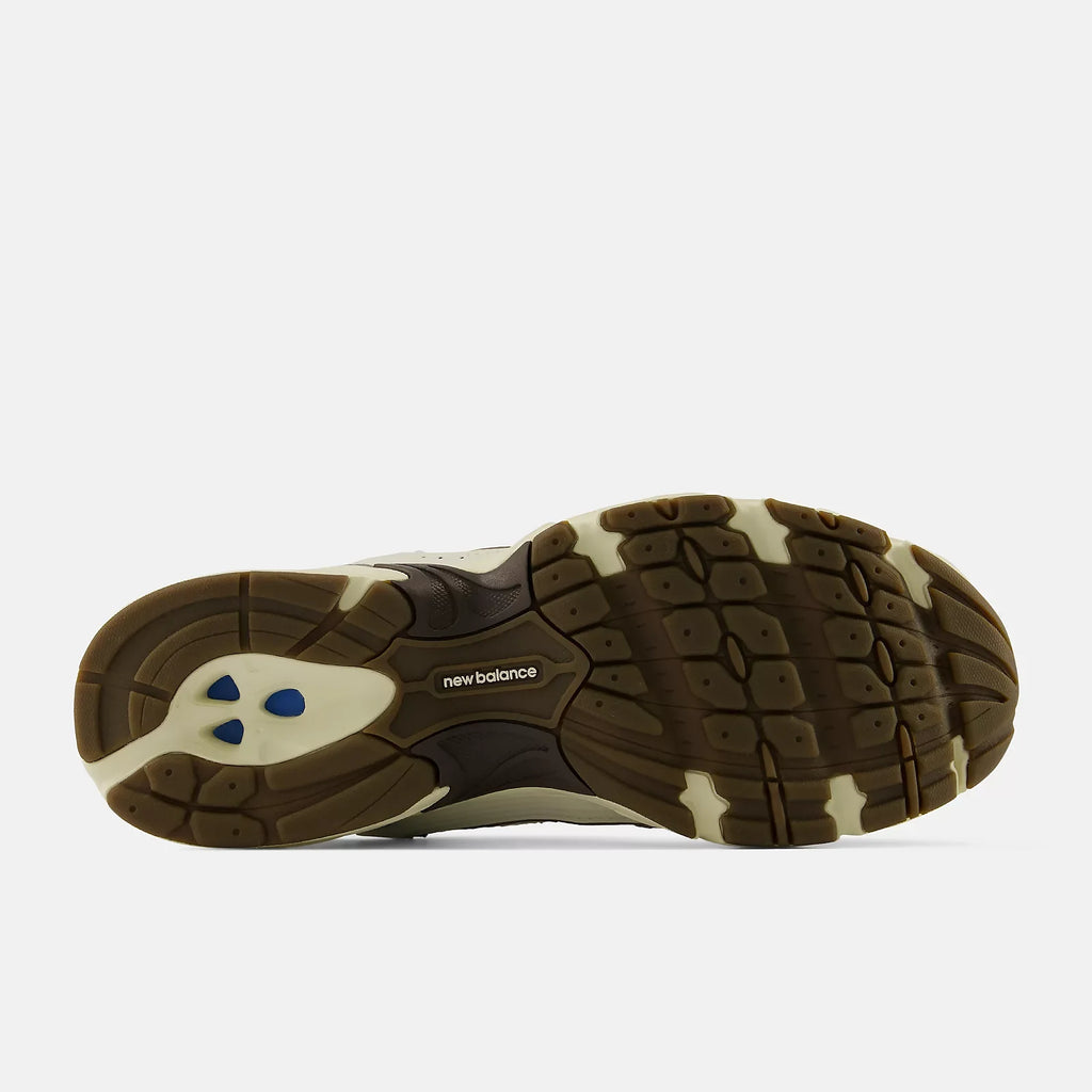 New Balance 530 TURTLEDOVE with ANGORA and MUSHROOM