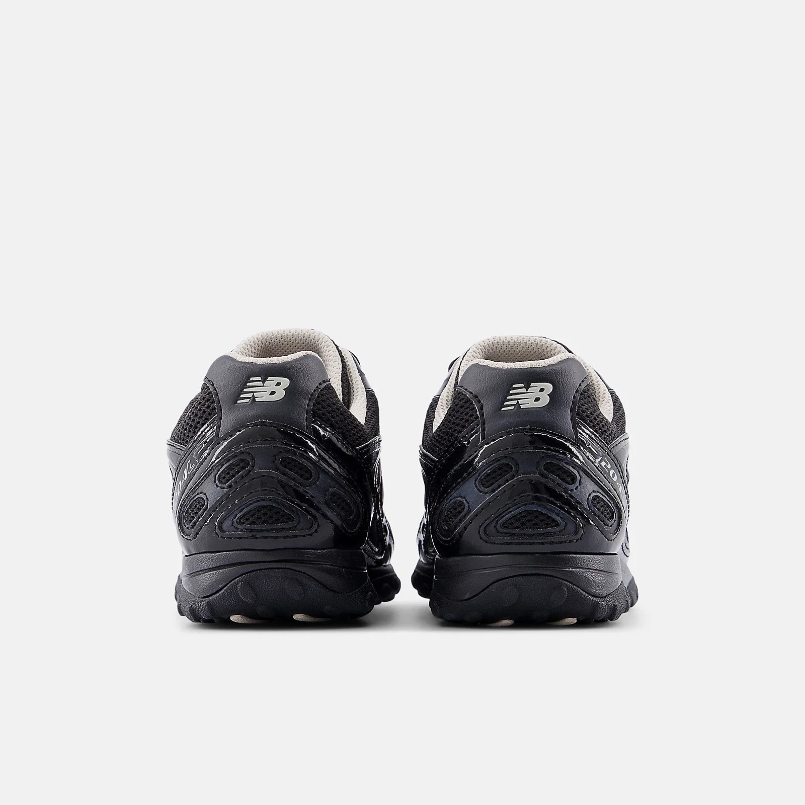 204L「ブラックパテント」